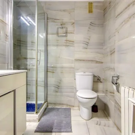 Pisos Sardinero شقة *